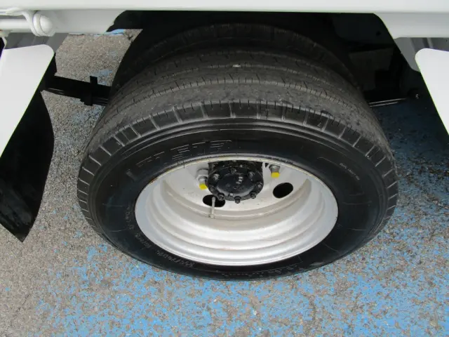 いすゞ エルフ TPG-NJR85AN(2WD)の写真42