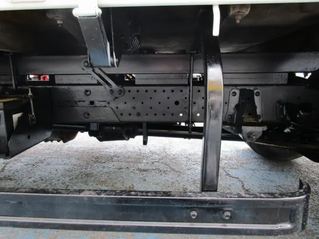 いすゞ エルフ TKG-NKR85AR(2WD)の写真23