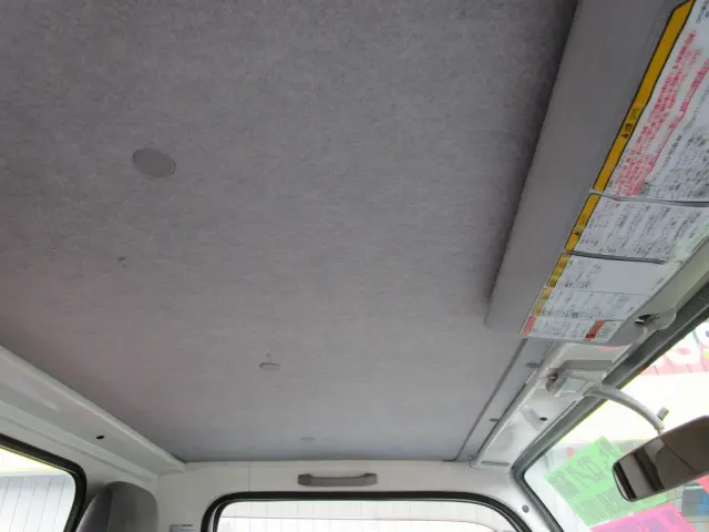 いすゞ エルフ TKG-NKR85AR(2WD)の写真39