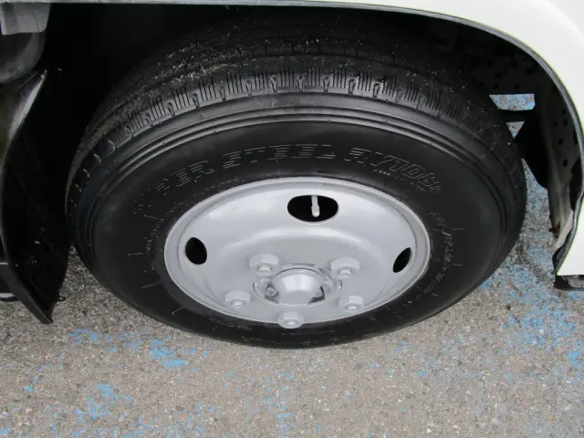 いすゞ エルフ TKG-NKR85AR(2WD)の写真47