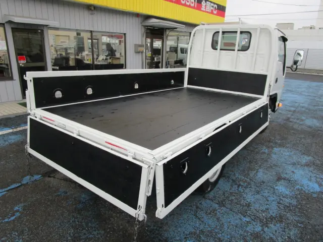 いすゞ エルフ TKG-NJR85A(2WD)の写真2