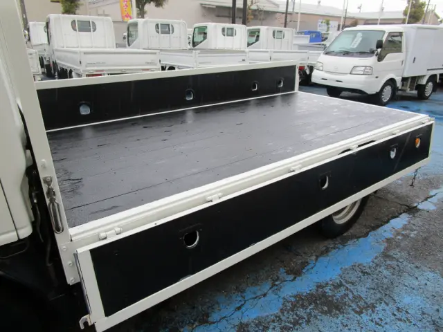 いすゞ エルフ TKG-NJR85A(2WD)の写真20