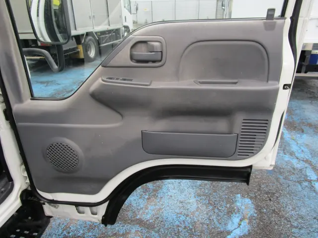 いすゞ エルフ TKG-NJR85A(2WD)の写真27