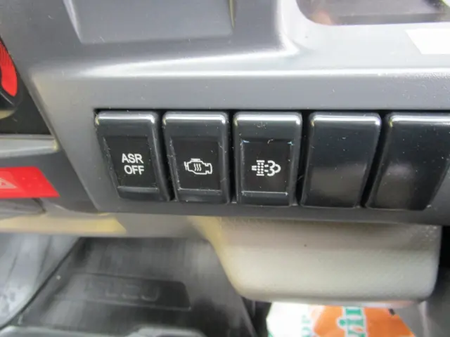 いすゞ エルフ TKG-NJR85A(2WD)の写真40