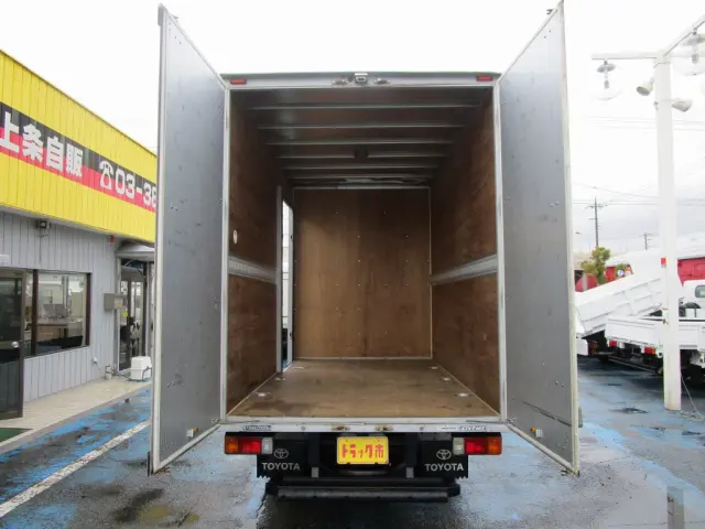 トヨタ ダイナ TPG-XZC605(2WD)の写真4