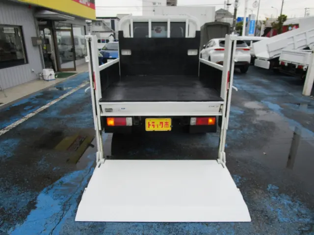 日野 デュトロ TKG-XZU605M(2WD)の写真4