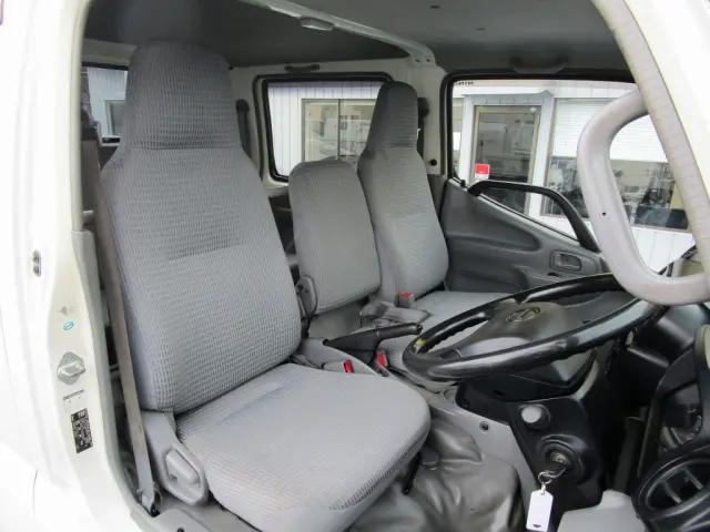 日野 デュトロ TKG-XZU605M(2WD)の写真6
