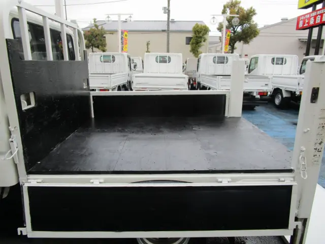 日野 デュトロ TKG-XZU605M(2WD)の写真12