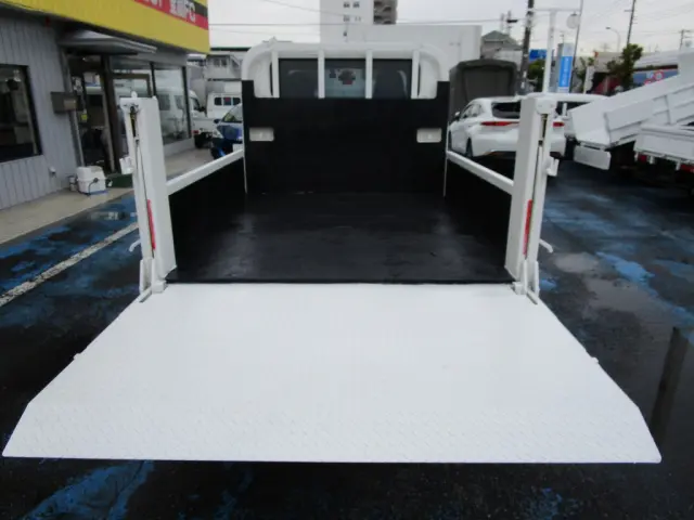 日野 デュトロ TKG-XZU605M(2WD)の写真15