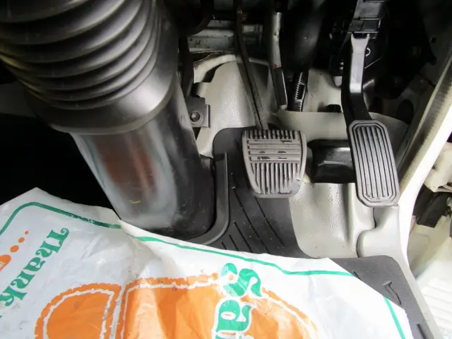 日野 デュトロ TKG-XZU605M(2WD)の写真28