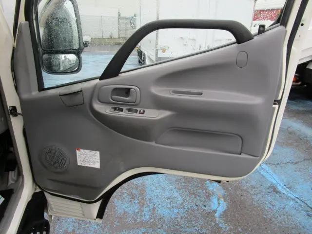 日野 デュトロ TKG-XZU605M(2WD)の写真37