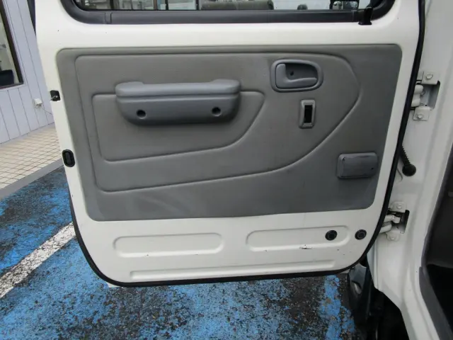 日野 デュトロ TKG-XZU605M(2WD)の写真39