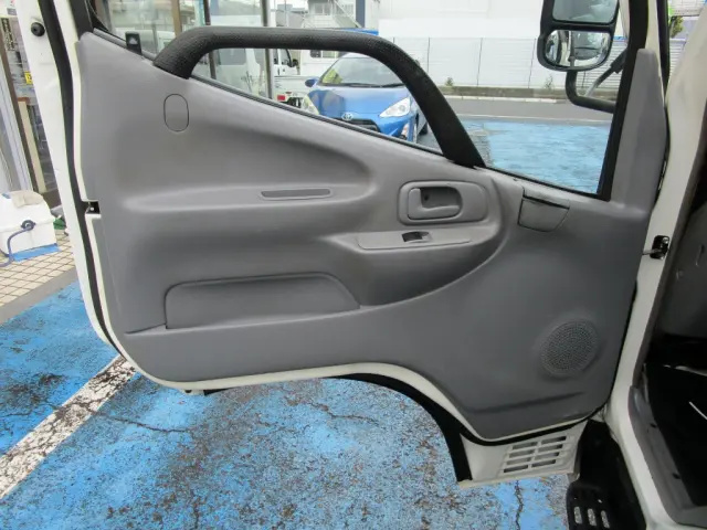 日野 デュトロ TKG-XZU605M(2WD)の写真40