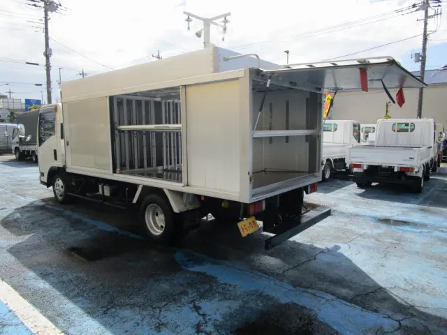 いすゞ エルフ TRG-NMR85AN(2WD)の写真16