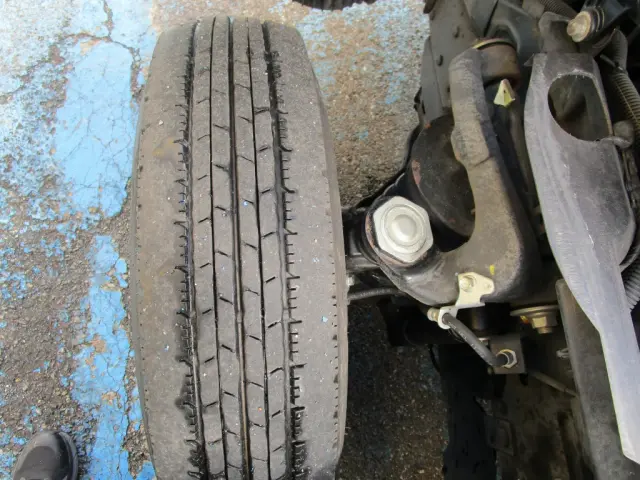 いすゞ エルフ TRG-NMR85AN(2WD)の写真24