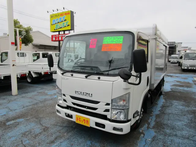 いすゞ エルフ TRG-NMR85AN(2WD)の写真1