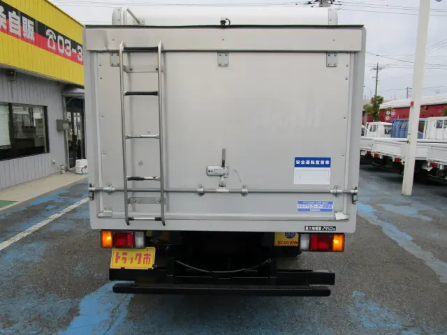 いすゞ エルフ TRG-NMR85AN(2WD)の写真5