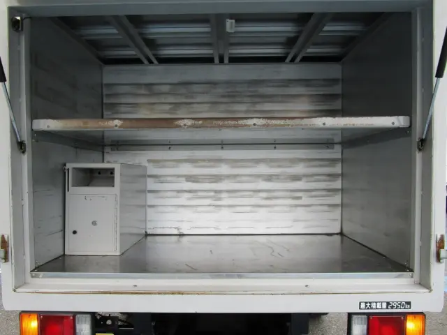 いすゞ エルフ TRG-NMR85AN(2WD)の写真14