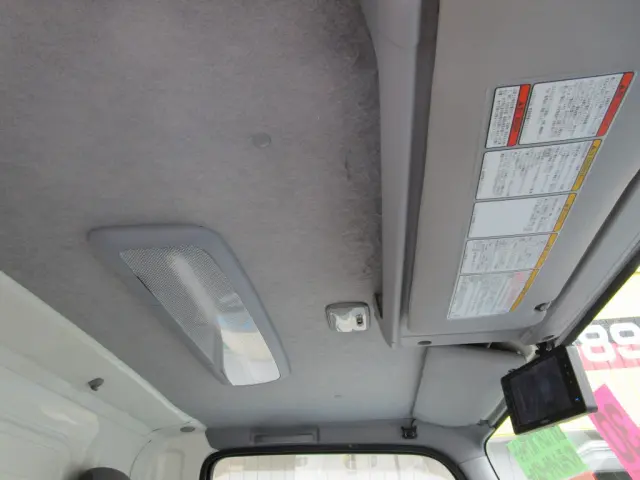 いすゞ エルフ TRG-NMR85AN(2WD)の写真33