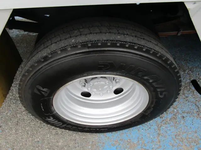 いすゞ エルフ TRG-NMR85AN(2WD)の写真49