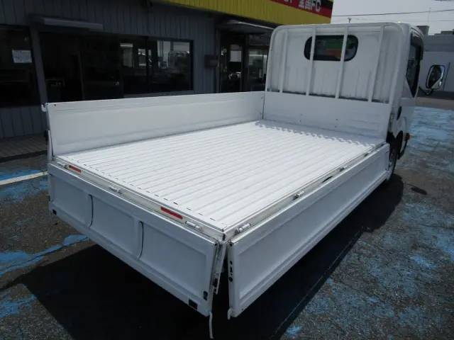 日産 アトラス CBF-SQ1F24(2WD)の写真2