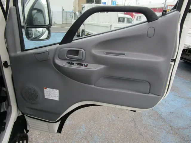 日野 デュトロ TKG-XZC645M(2WD)の写真9