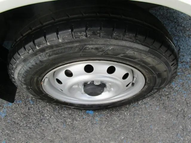 日産 バネットトラック ABF-SKP2T(2WD)の写真36