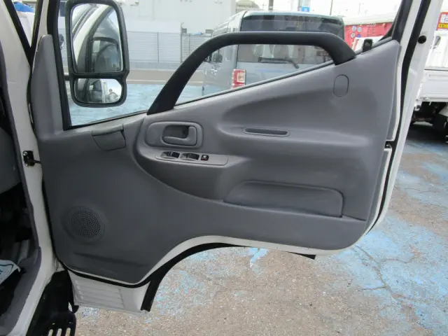 日野 デュトロ TKG-XZC645M(2WD)の写真28