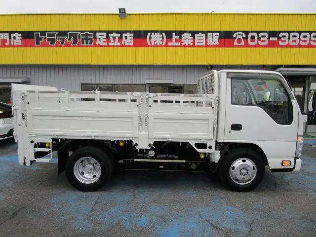 いすゞ エルフ TRG-NKR85A(2WD)の写真8