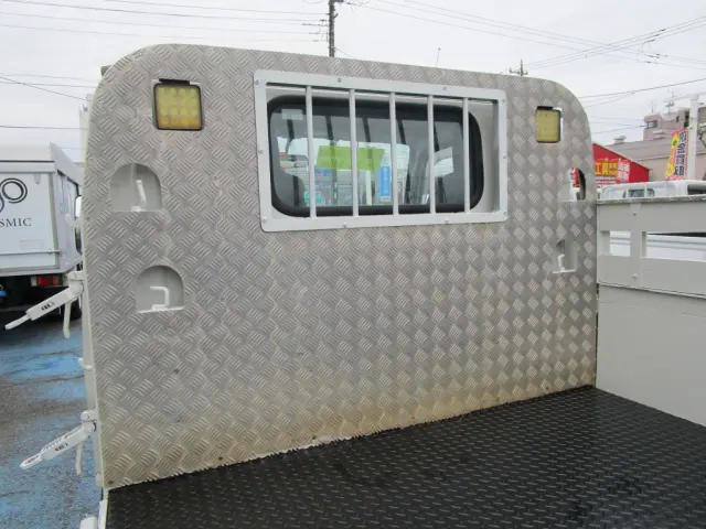 いすゞ エルフ TRG-NKR85A(2WD)の写真13