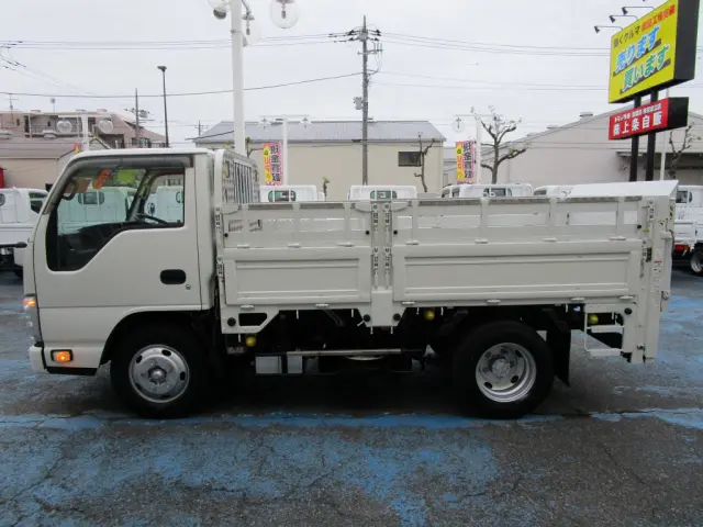 いすゞ エルフ TRG-NKR85A(2WD)の写真18