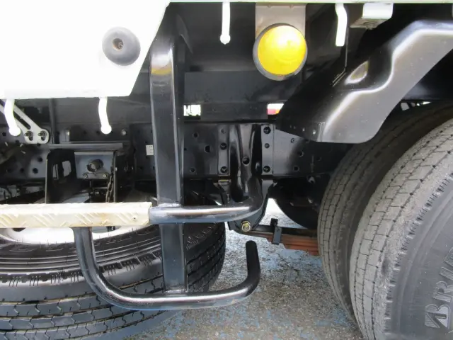 いすゞ エルフ TRG-NKR85A(2WD)の写真29