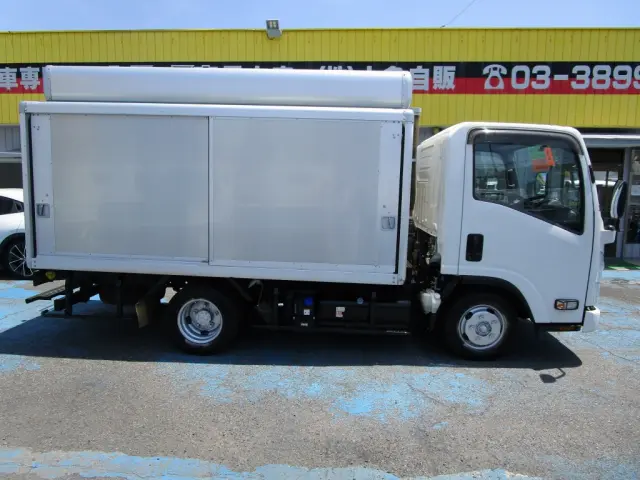 いすゞ エルフ 2RG-NJR88AN(2WD)の写真8