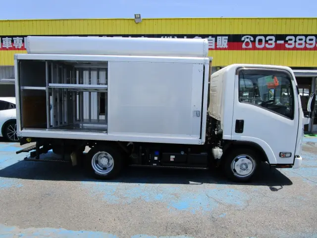 いすゞ エルフ 2RG-NJR88AN(2WD)の写真11
