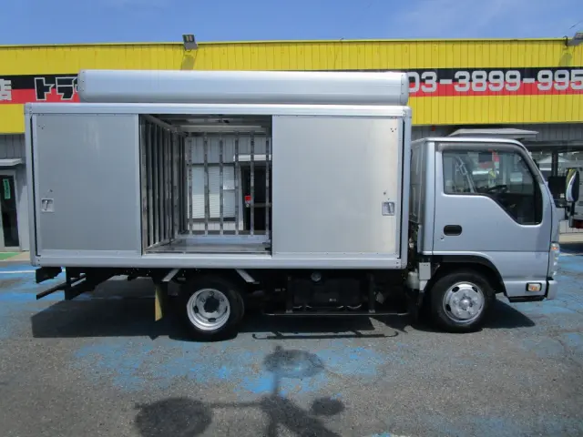 いすゞ エルフ TRG-NJR85AN(2WD)の写真10