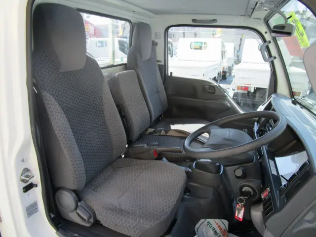 いすゞ エルフ TRG-NJR85A(2WD)の写真6