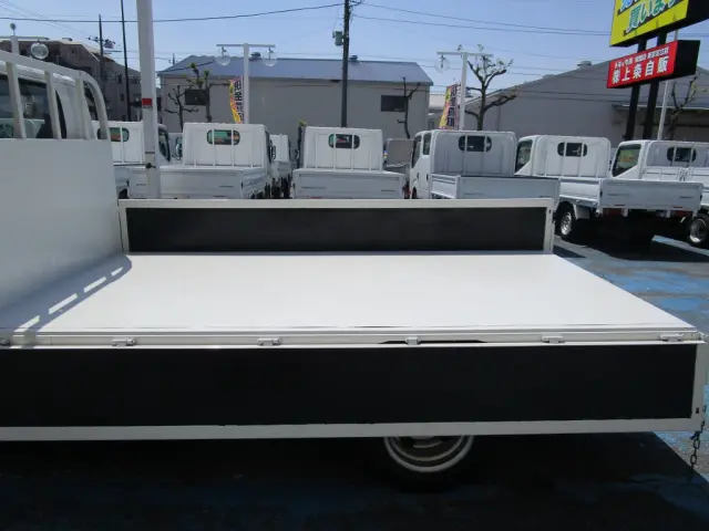 いすゞ エルフ TRG-NJR85A(2WD)の写真12