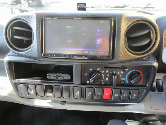 トヨタ ダイナ TPG-XZC605(2WD)の写真33
