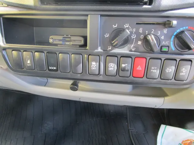 トヨタ ダイナ TPG-XZC605(2WD)の写真35