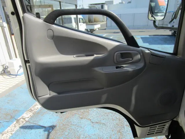 トヨタ ダイナ TPG-XZC605(2WD)の写真39