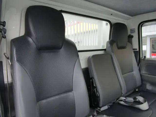 いすゞ エルフ TKG-NJR85AN(2WD)の写真29