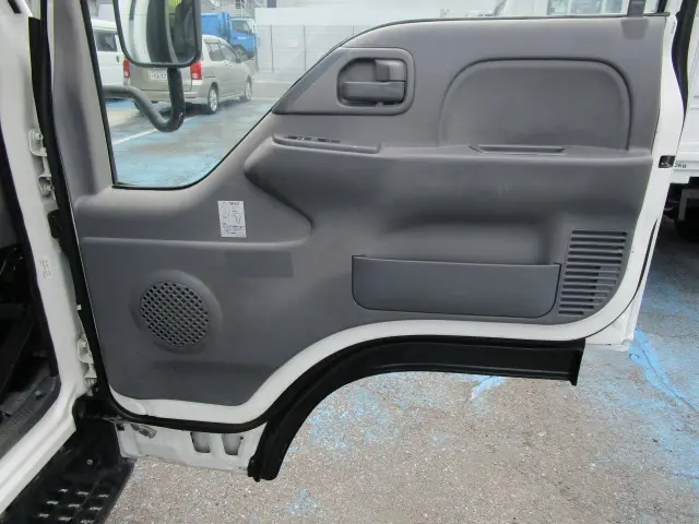 いすゞ エルフ TKG-NJR85AN(2WD)の写真37