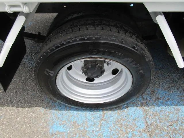 いすゞ エルフ TKG-NJR85AN(2WD)の写真42