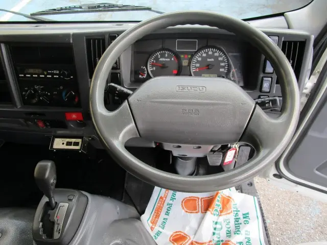 いすゞ エルフ TKG-NLR85AN(2WD)の写真25