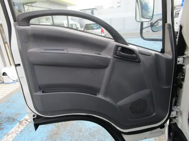 いすゞ エルフ TKG-NLR85AN(2WD)の写真34