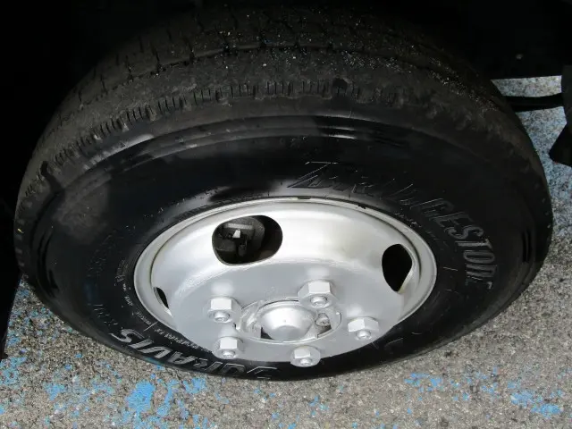 いすゞ エルフ TKG-NLR85AN(2WD)の写真39