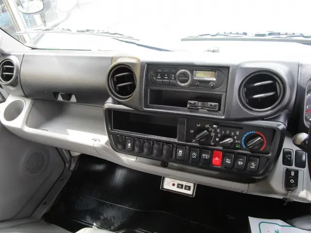 日野 デュトロ TPG-XZU655M(2WD)の写真32