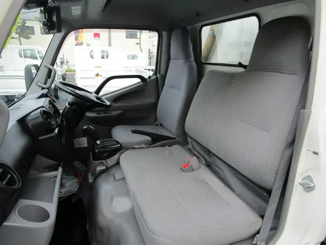 日野 デュトロ TPG-XZU655M(2WD)の写真38