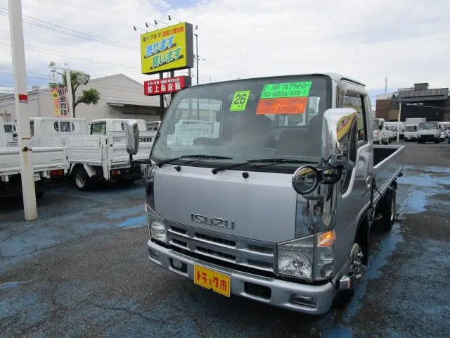 いすゞ エルフ TKG-NJR85A(2WD)の写真1