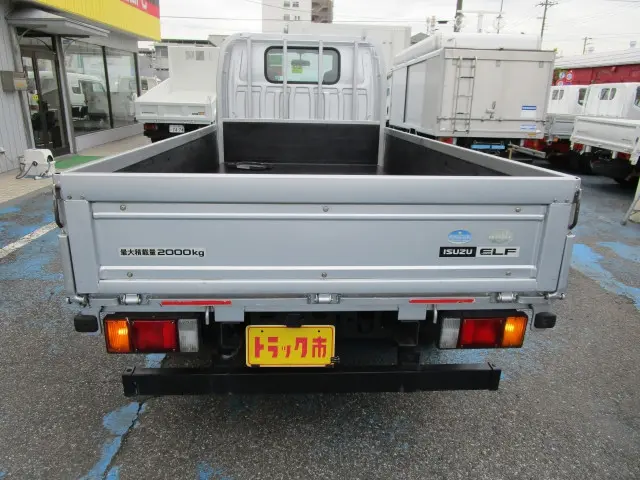 いすゞ エルフ TKG-NJR85A(2WD)の写真5